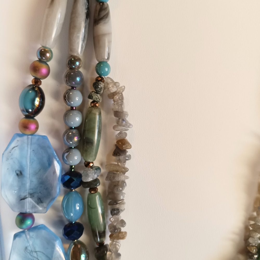 Necklace Set - Picture 2 of 3